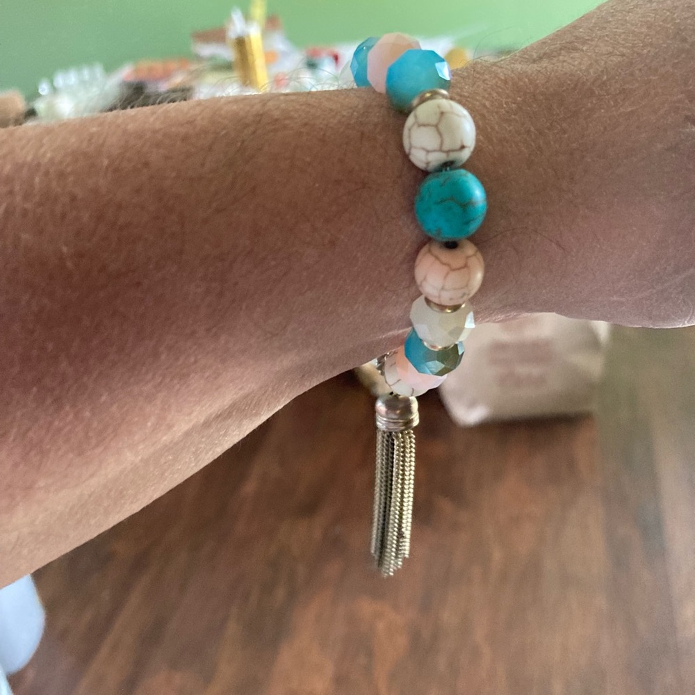 No brand beaded bracelet